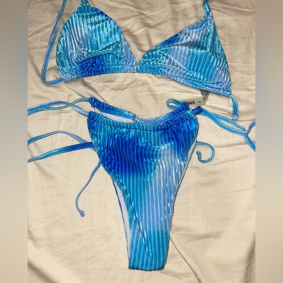 Velvet Cordaroy bikini - Picture 2 of 3